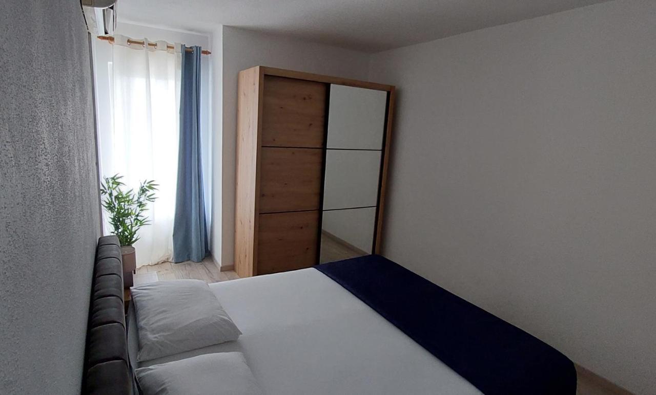Apartments Dana Omiš Exteriér fotografie